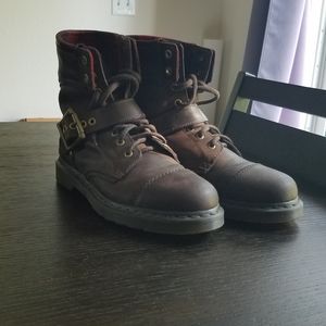 Dr Martens Triumph 1460 boots